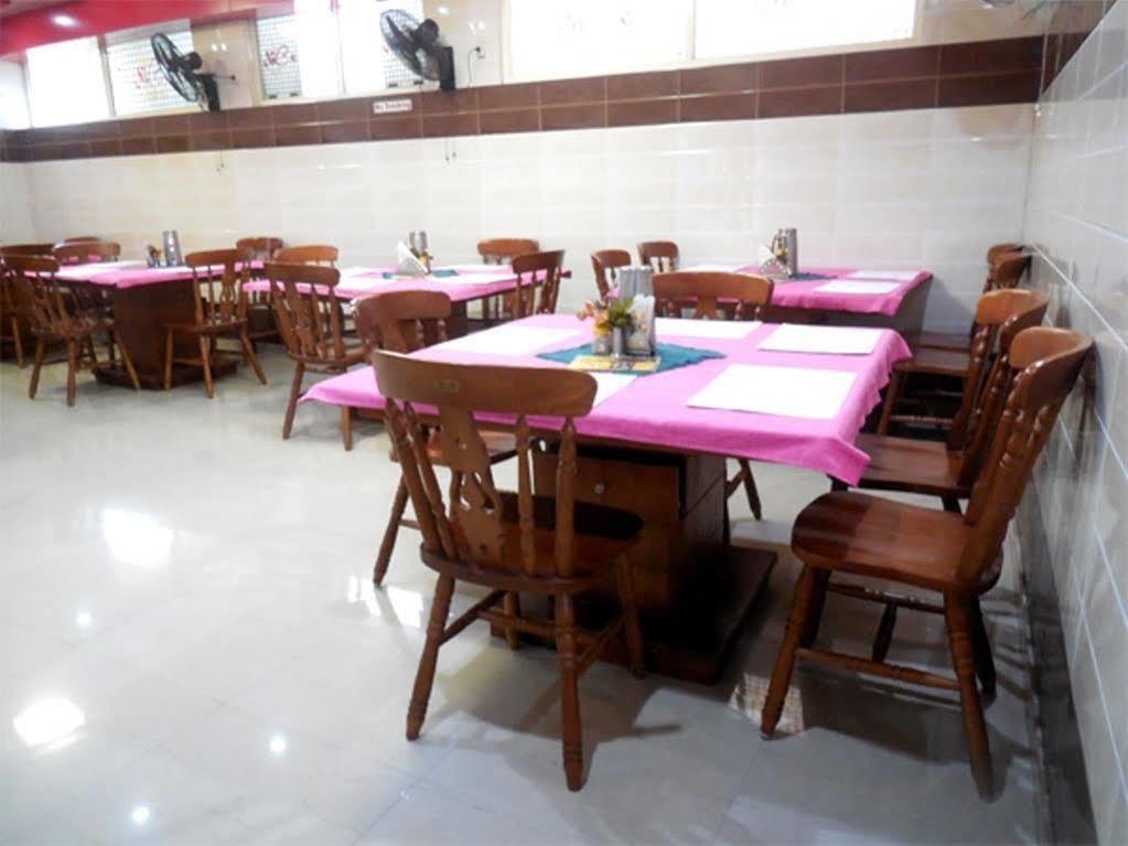 Hotel Caveri Madikeri Exterior photo